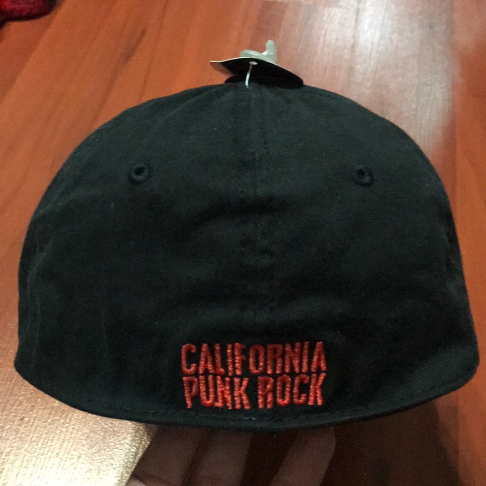 “GREENDAY GRENADE PATCH LOGO” Fitted Cap/Hat - Picture 4 of 10